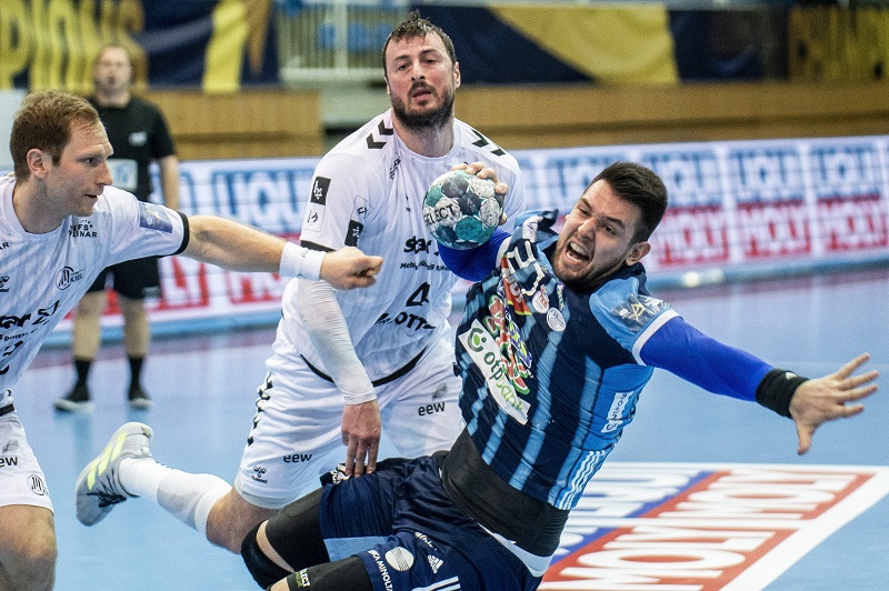 Kiesés, edzőmeccsek, átigazolás